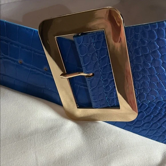 Blue Croc-Embossed Belt with Silver Buckle vintage - Picture 3 of 3